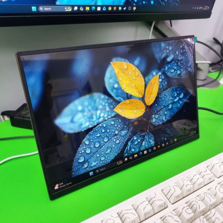 BOE 13,3 inch FHD Touch (1)