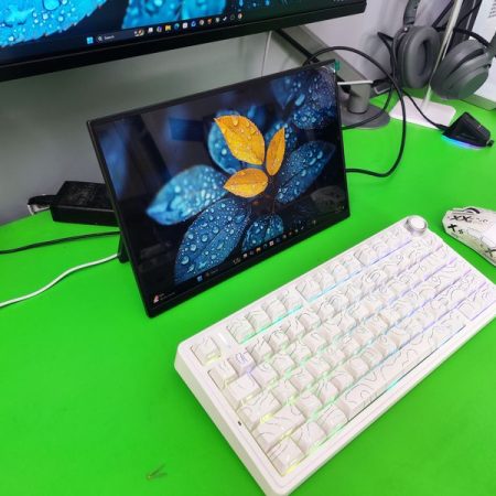 BOE 13,3 inch FHD Touch (10)