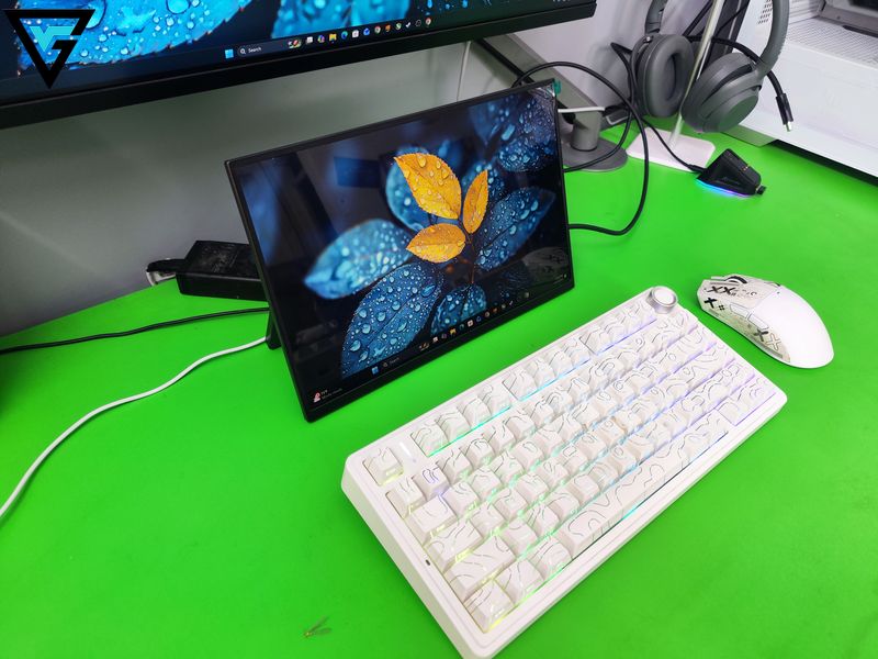 BOE 13,3 inch FHD Touch (10)