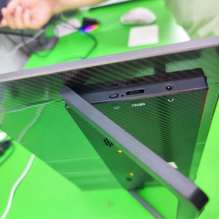 BOE 13,3 inch FHD Touch (3)