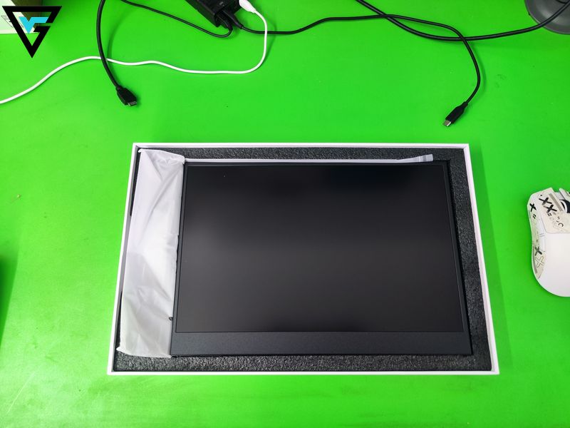 BOE 14 inch FHD Touch