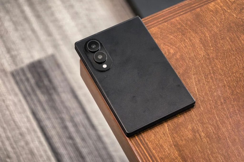 Galaxy Z Fold8 lộ mô hình